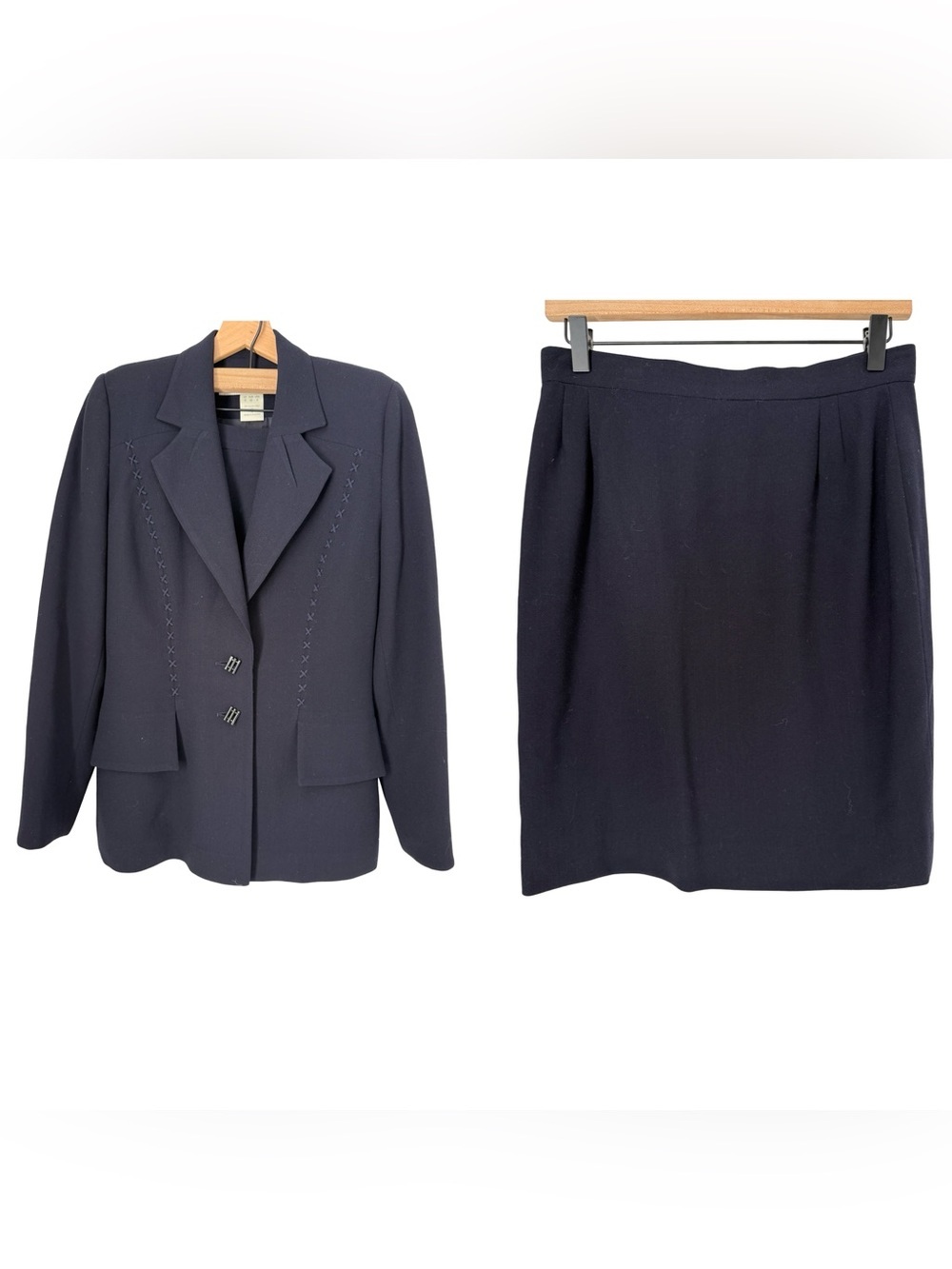 Tomasz Starzewski Classic Women's Navy Blazer Jacket and Skirt set size 8